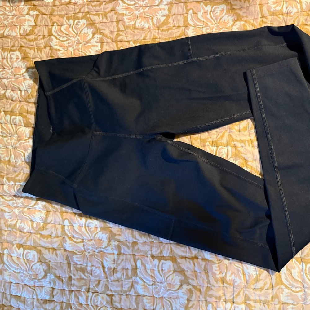 Girlfriend Collective Black Pocket Leggings
